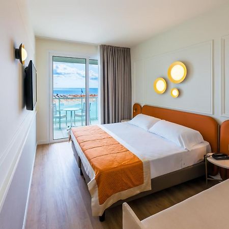 Hotel Montecarlo Bibione Bagian luar foto