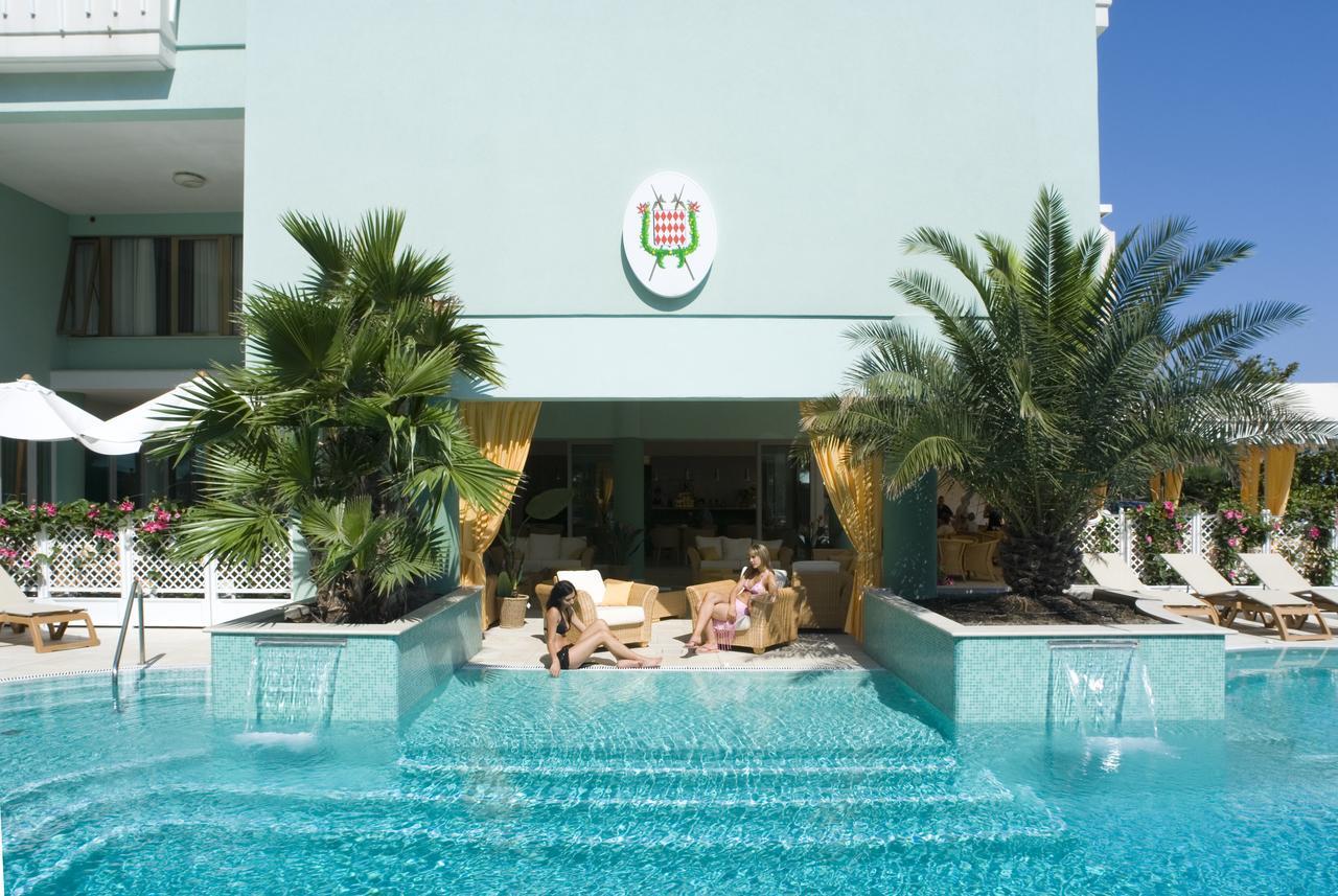 Hotel Montecarlo Bibione Bagian luar foto