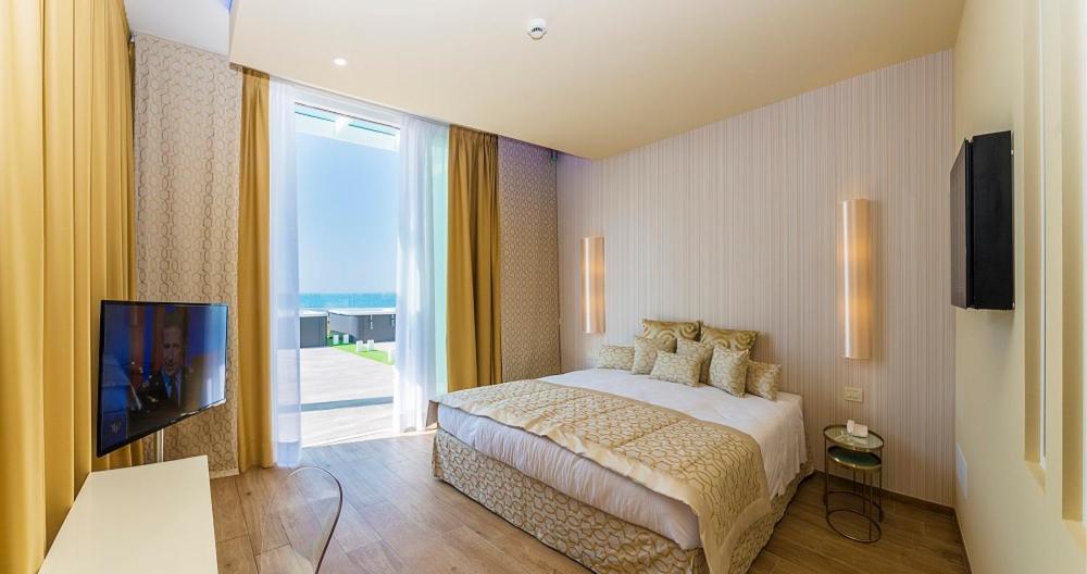 Hotel Montecarlo Bibione Bagian luar foto